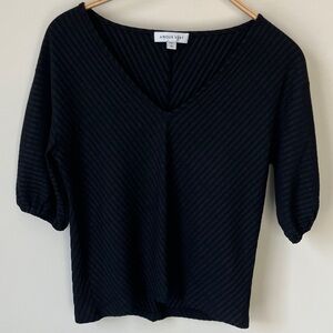 AMOUR VERT Black V-Neck 1/2 Sleeve Modal\Spandex Women’s Top Size XS